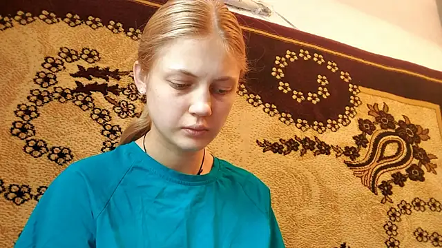 Snapshot of LunaLaday chatting on 06/02/26, 03:17 LunaLaday online show from 06/02/26, 03:17