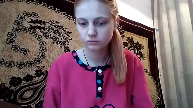 LunaLaday online show from 05/22/26, 03:15