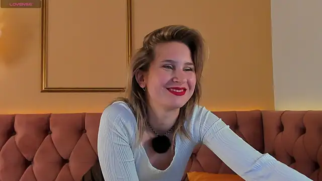 Lilianadaniels online show from 07/16/26, 01:24