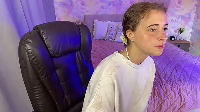 Tiana Belle online show from 06/16/26, 01:27