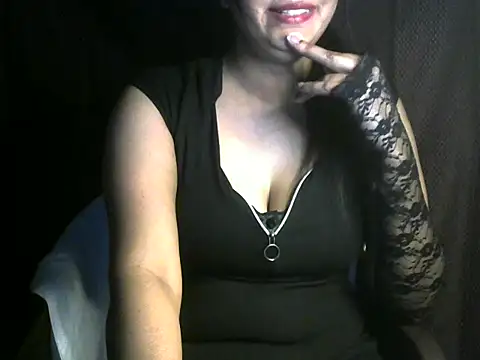 aaysha lov online show from 04/28/26, 05:39