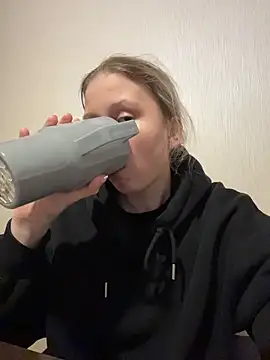 StaceyCross  online show from 04/21/26, 08:26