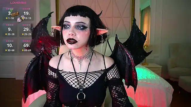 OutfitObsession online show from 05/21/26, 01:52