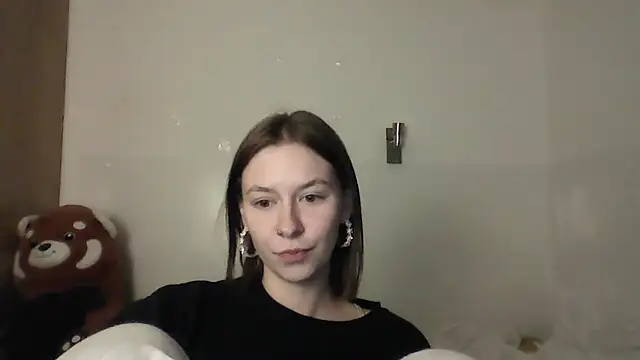 JuicyErika online show from 05/17/26, 09:48
