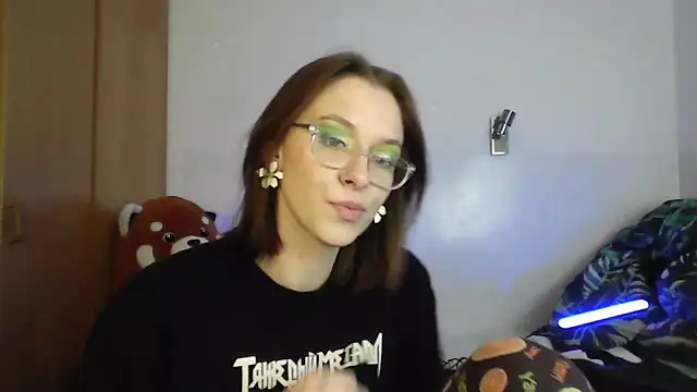 JuicyErika online show from 05/05/26, 08:45