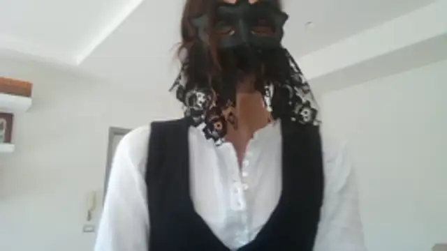 HelenTiAscolta online show from 04/27/26, 01:42