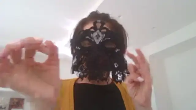 HelenTiAscolta online show from 05/25/26, 03:11