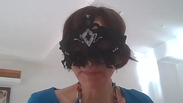 HelenTiAscolta online show from 06/10/26, 04:08