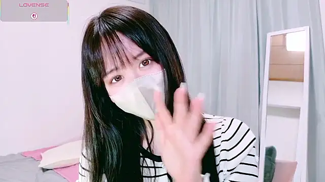 Snapshot of mayu_chan_ chatting on 05/23/26, 12:15 mayu chan online show from 05/23/26, 12:15