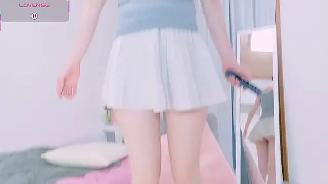 Snapshot of mayu_chan_ chatting on 05/06/26, 11:58 mayu chan online show from 05/06/26, 11:58