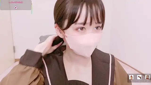 Snapshot of mayu_chan_ chatting on 06/08/26, 12:06 mayu chan online show from 06/08/26, 12:06