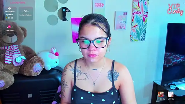angelina 77 online show from 06/15/26, 03:01