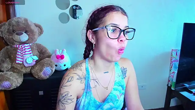 angelina 77 online show from 05/01/26, 03:17