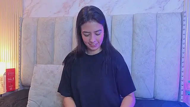 Alahia Bloom online show from 06/03/26, 02:33