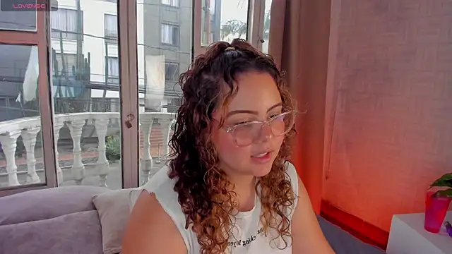 Snapshot of Samantha_Greey_ chatting on 05/23/26, 08:41 Samantha Greey online show from 05/23/26, 08:41
