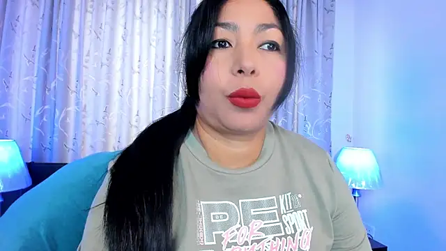 Victoria kim lee online show from 05/06/26, 12:09