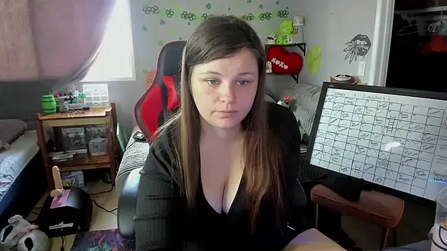DelilaFields2 online show from 05/12/26, 05:30