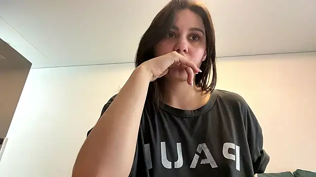 www Lily13 online show from 04/24/26, 05:42