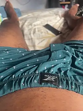 elmiles online show from 04/21/26, 04:24