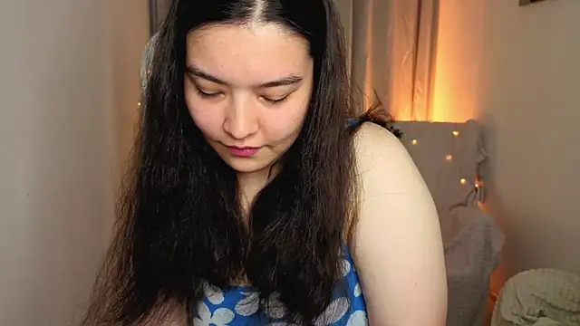 MomoRins online show from 07/01/26, 10:21