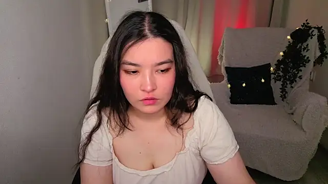 MomoRins online show from 05/25/26, 10:41