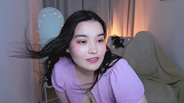 MomoRins online show from 07/01/26, 12:00