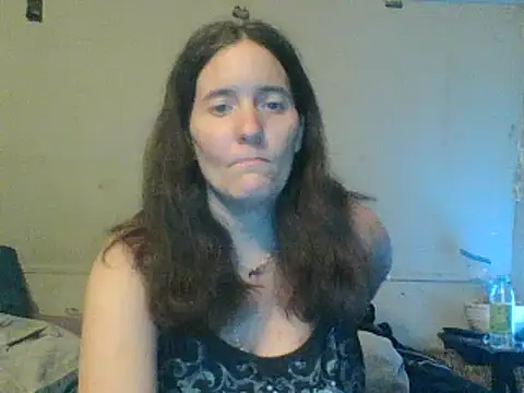 Snapshot of Mini83 chatting on 05/14/26, 06:49 Mini83 online show from 05/14/26, 06:49