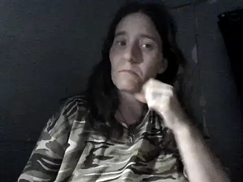 Snapshot of Mini83 chatting on 06/05/26, 03:33 Mini83 online show from 06/05/26, 03:33