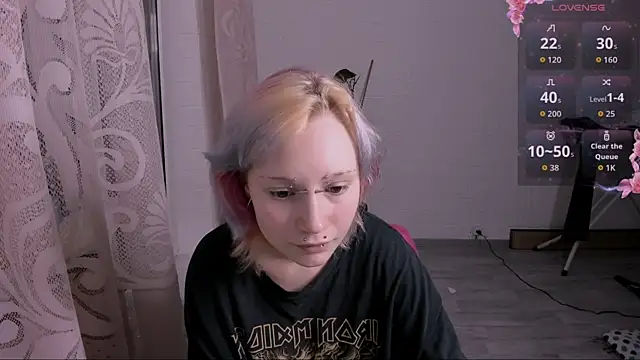 Snapshot of VikaViktoria chatting on 07/06/26, 09:06 VikaViktoria online show from 07/06/26, 09:06