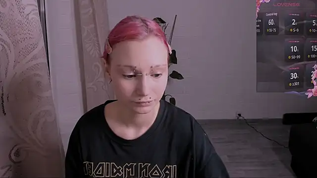 Snapshot of VikaViktoria chatting on 06/11/26, 09:12 VikaViktoria online show from 06/11/26, 09:12