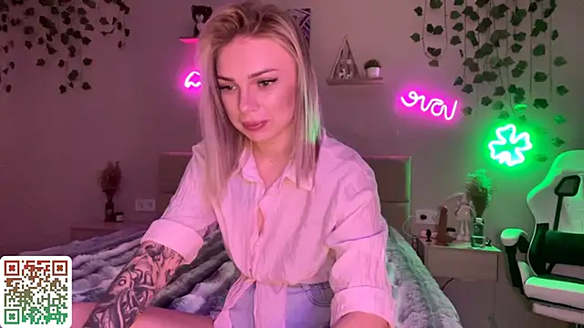 CandyRass online show from 05/14/26, 08:11