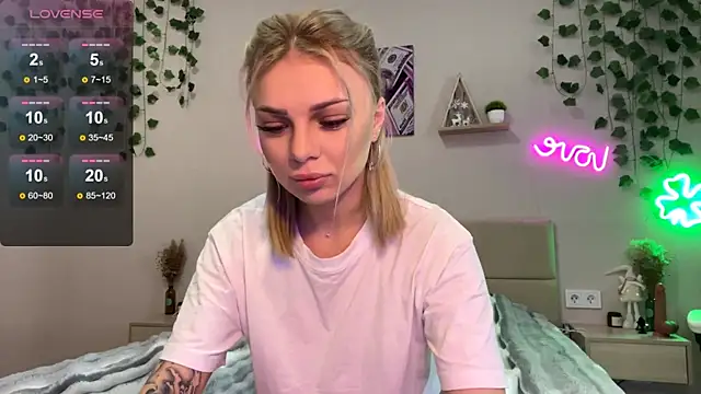 CandyRass online show from 05/20/26, 09:17