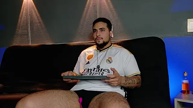 Snapshot of Marcus_Aress chatting on 06/19/26, 12:00 Marcus Aress online show from 06/19/26, 12:00