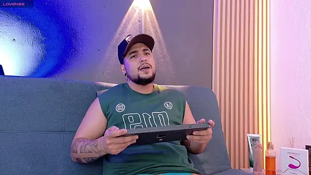Snapshot of Marcus_Aress chatting on 06/02/26, 11:43 Marcus Aress online show from 06/02/26, 11:43