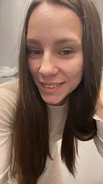 ElaraTiara online show from 05/24/26, 03:01