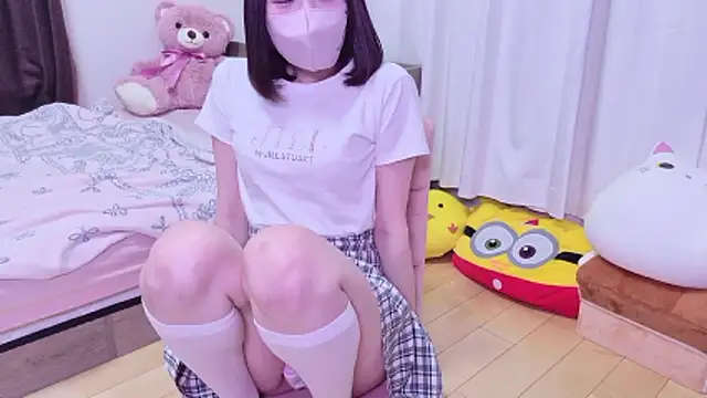 hiyo0001 online show from 05/04/26, 12:52