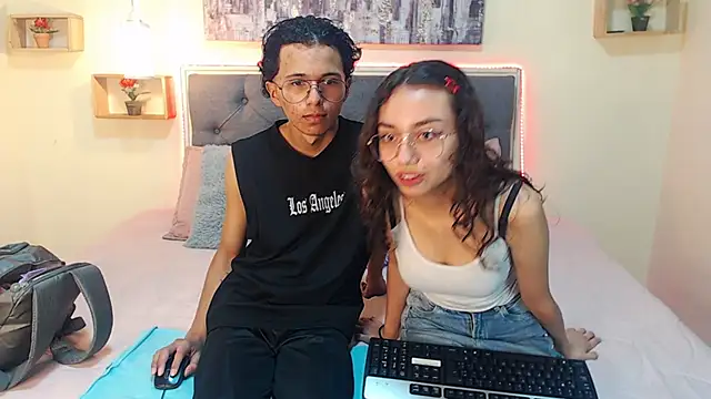 Snapshot of Lubli_thodez chatting on 04/25/26, 01:36 Lubli thodez online show from 04/25/26, 01:36