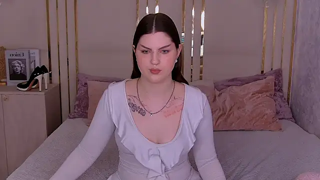 IvySimmons online show from 05/25/26, 03:50