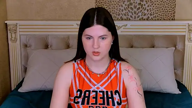 IvySimmons online show from 05/13/26, 03:52