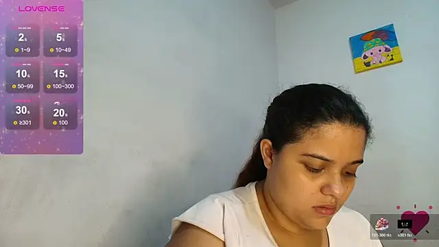 Snapshot of EliVanegas chatting on 07/26/26, 02:07 EliVanegas online show from 07/26/26, 02:07