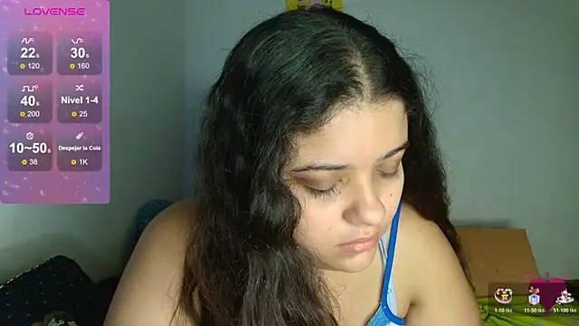Snapshot of EliVanegas chatting on 07/13/26, 03:44 EliVanegas online show from 07/13/26, 03:44