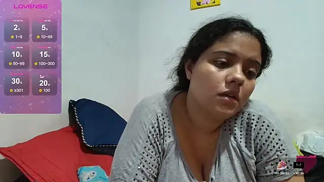 Snapshot of EliVanegas chatting on 07/19/26, 08:38 EliVanegas online show from 07/19/26, 08:38