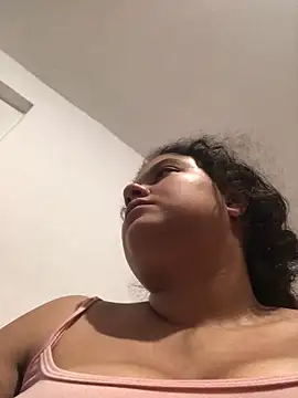 Snapshot of EliVanegas chatting on 06/02/26, 02:22 EliVanegas online show from 06/02/26, 02:22