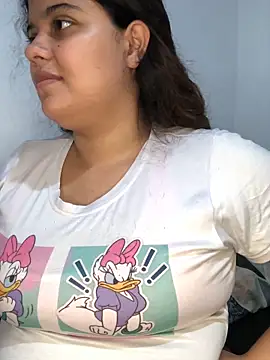 Snapshot of EliVanegas chatting on 05/07/26, 11:52 EliVanegas online show from 05/07/26, 11:52