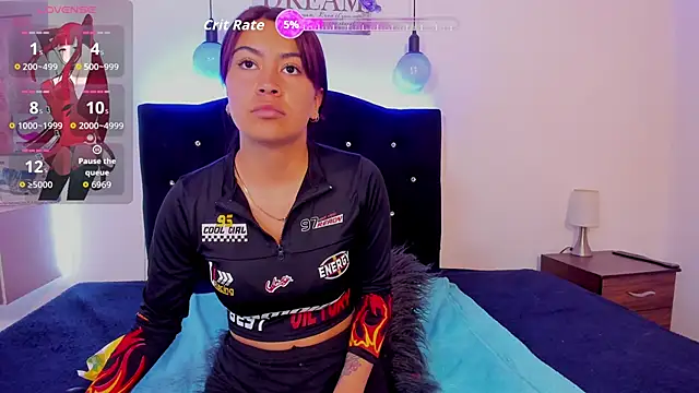 lizz cherry  online show from 05/05/26, 07:28