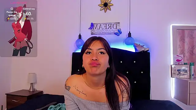 lizz cherry  online show from 05/01/26, 10:15