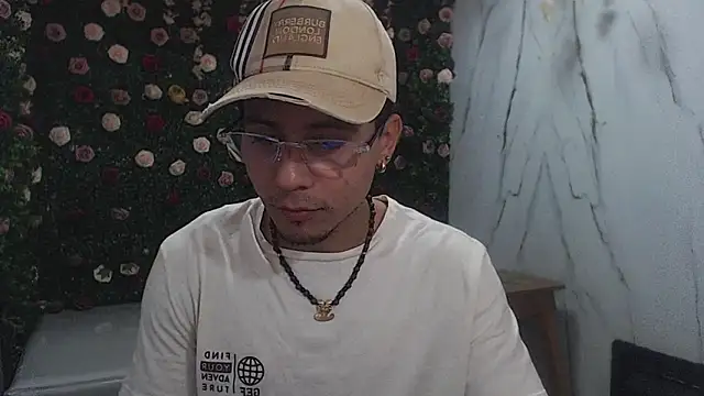 Snapshot of jbarto_ chatting on 05/23/26, 09:03 jbarto online show from 05/23/26, 09:03