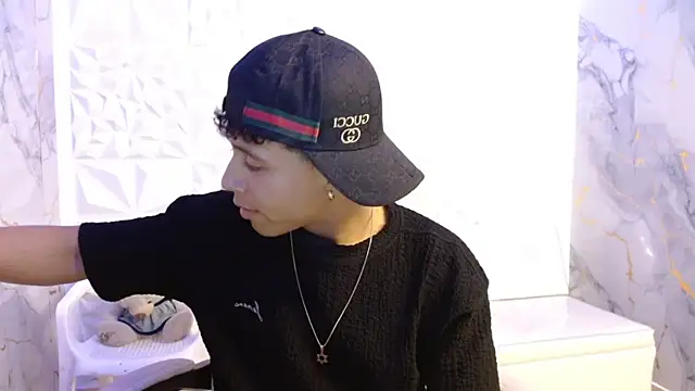 jbarto  online show from 04/21/26, 09:32