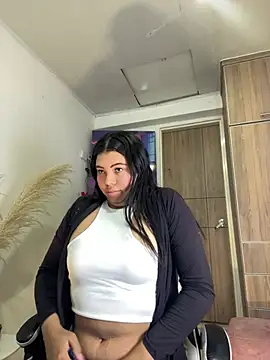 Mia isabella   online show from 05/01/26, 03:28