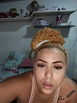 Snapshot of docinha_ chatting on 07/16/26, 02:52 docinha online show from 07/16/26, 02:52